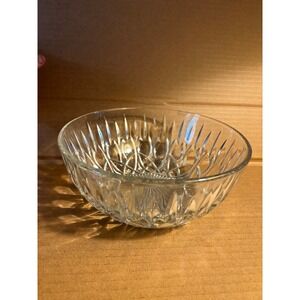 Vintage Arcoroc France Serving 8"X3.25" Starburst Diamond Bowl, used
